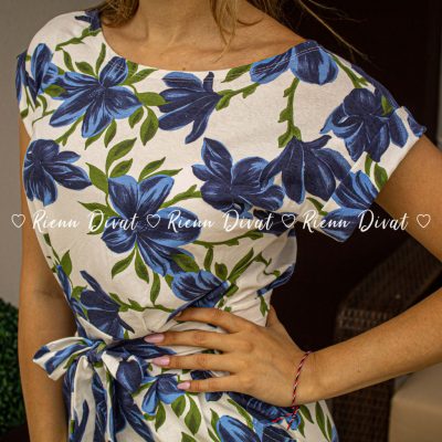 Kitti megkötős pamut ruha - kék virágos