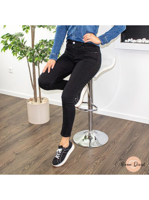 Solar rugalmas skinny farmer nadrág - PUSH UP - fekete